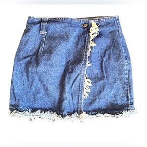 Oscar De La Renta Denim Wrap Mini Frayed Skirt, Size 13